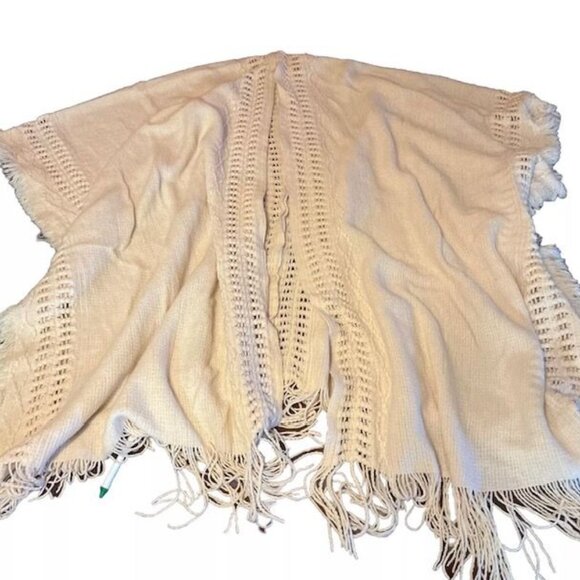 Womens Open Front Knit Poncho With Fringe Hem In Cream, cardigan - Picture 3 of 4